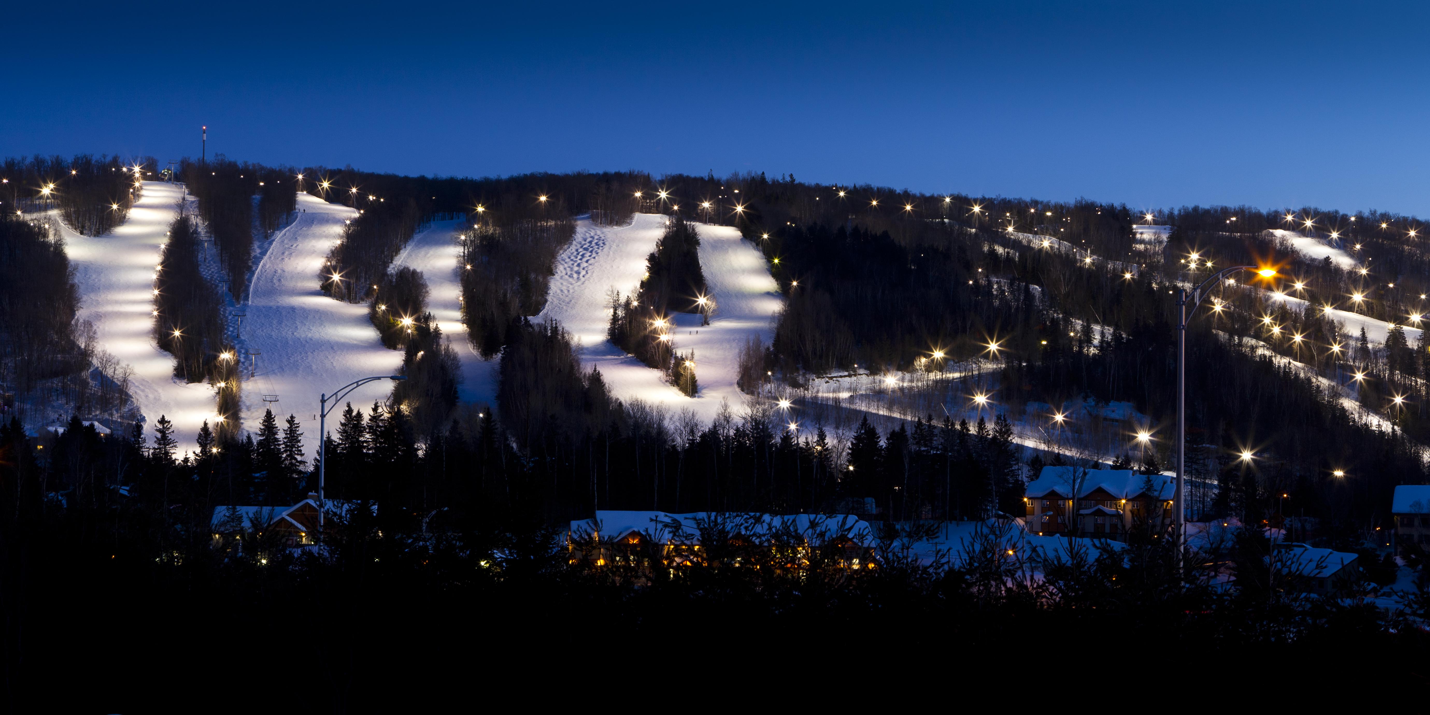 호텔 생소베르  Saint-Sauveur-des-Monts 외부 사진